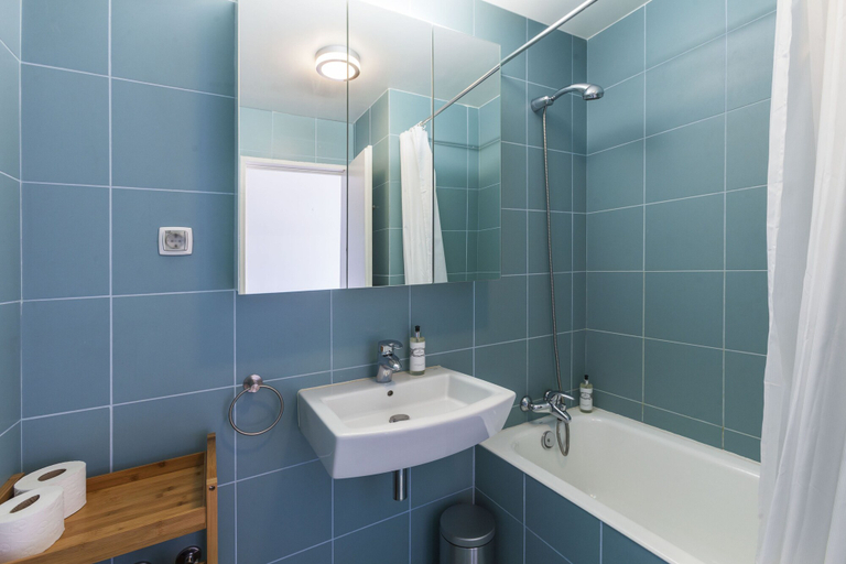 Bathroom 3, Go2oporto Fontainhas, Porto