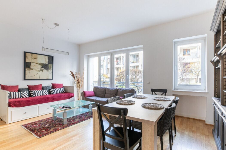 Others 4, Classic Chic Flat 100m2 in City Center, Luxembourg
