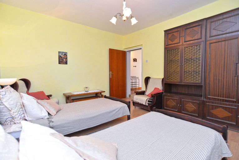 Bedroom 2, Apartment 1817, Fažana