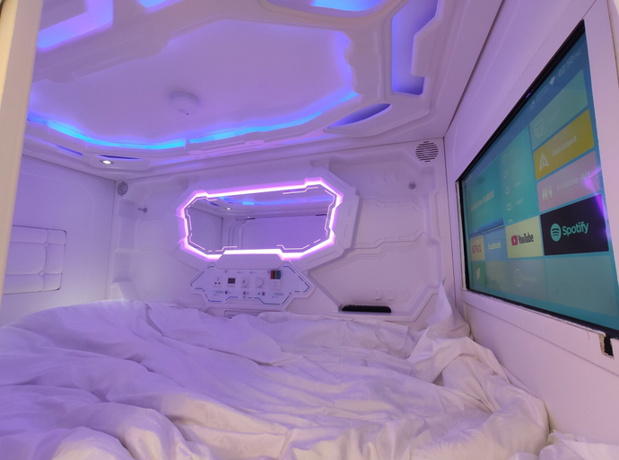 Bedroom 3, Capsule & Dormitory Space-X, Jerusalem