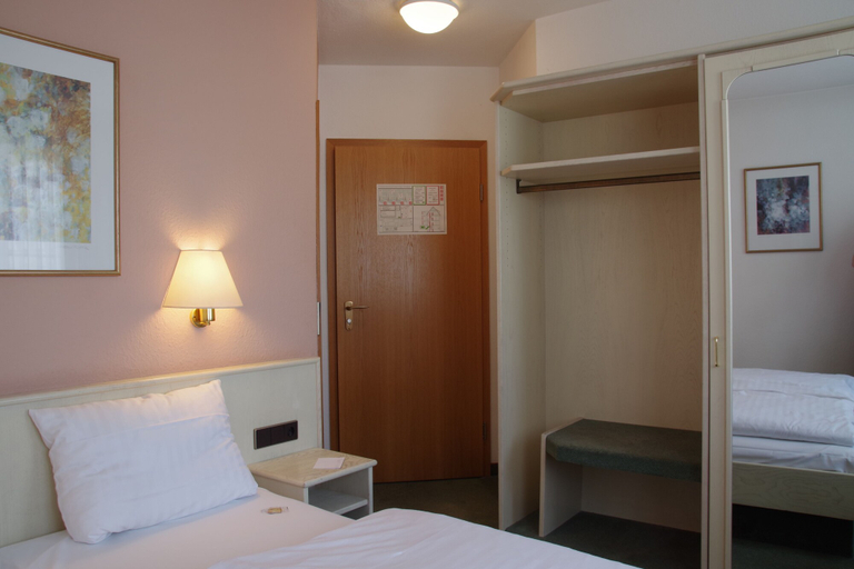 Bedroom 3, Zum Treuen Bartel, Ludwigsburg
