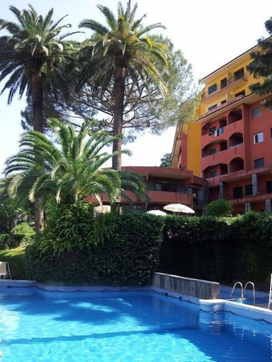 Exterior 2, Eurotel 405, Genova
