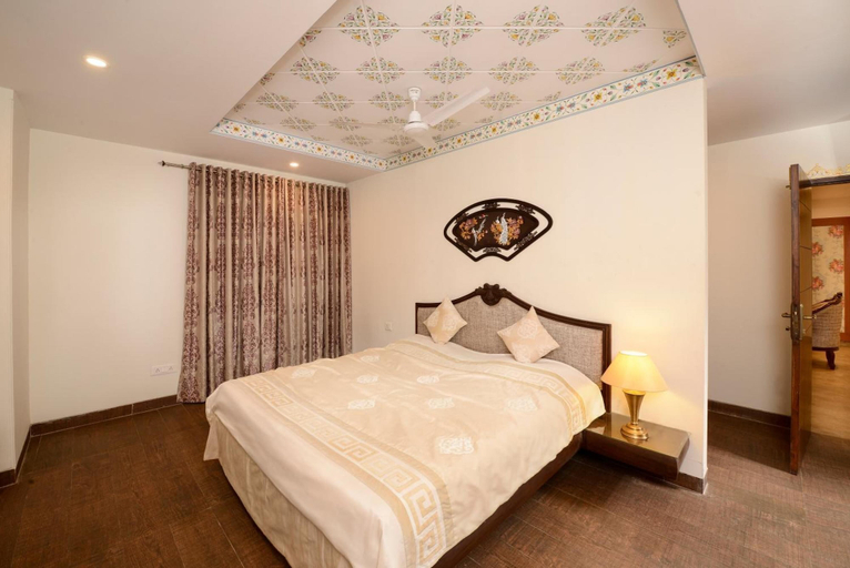 Bedroom 2, Radhey Ki Haveli, Sikar
