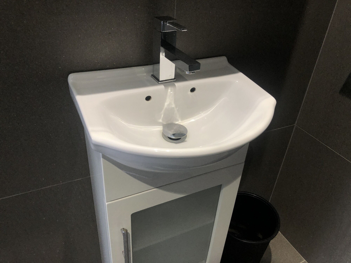 Bathroom 4, Studios on King, Newcastle - Inner City