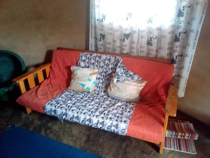 Bedroom 3, Dumisa African Home, Hwange