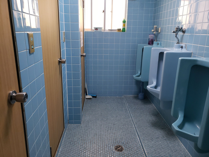 Bathroom 3, Minshuku Ipponmatsu, Unknown7
