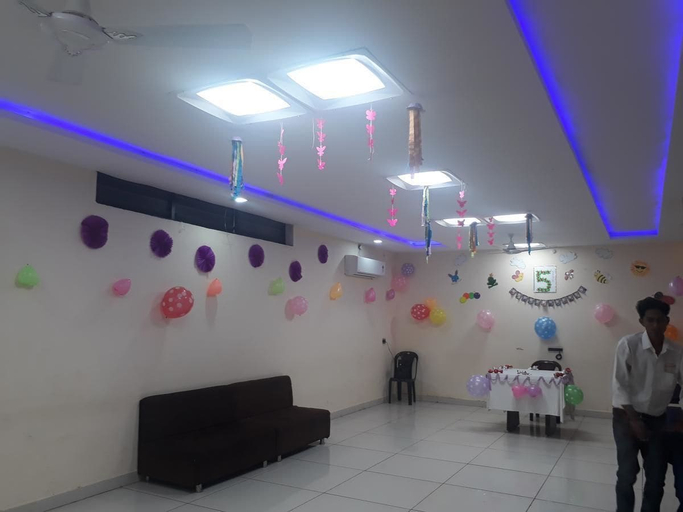 Others 5, Hotel Rajvansh, Narsimhapur