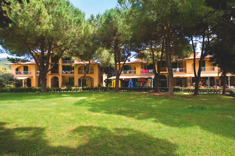Others 5, Residence Golfo Della Lacona, Livorno