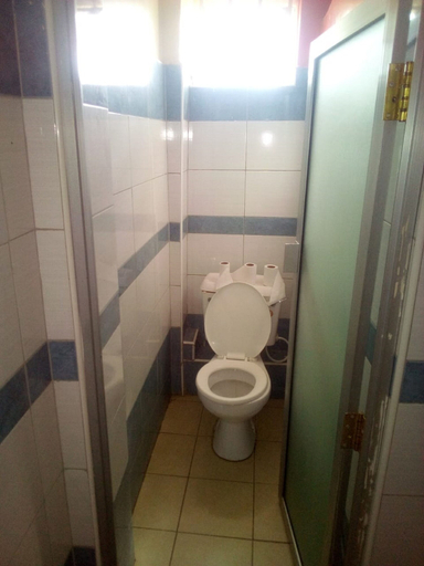 Bathroom, The Delta Falls Hotel, Laikipia West