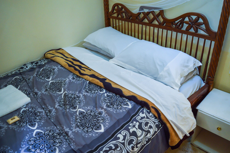 Bedroom 2, Rosslyn Studios, Westlands