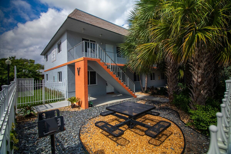 Exterior & Views 2, The Victor Apartments by Lowk, Broward