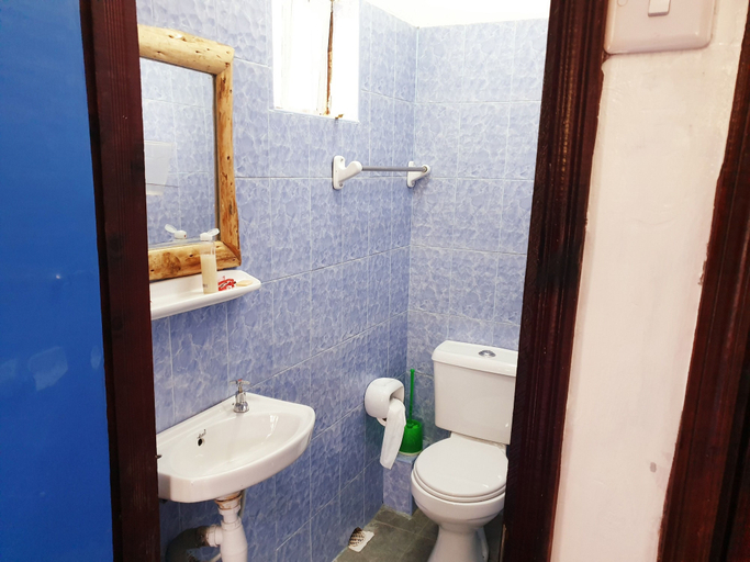 Bathroom 3, Merinja Guest House, Naivasha