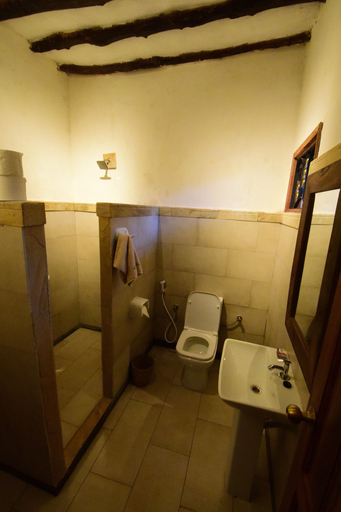 Bathroom 4, Tamani Villas, Kaskazini 'A'