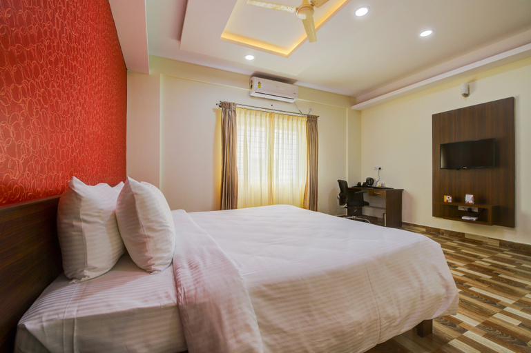 Bedroom 2, Hotel Royal Suites, Kolar