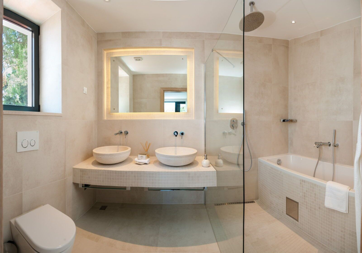 Bathroom 4, Luxury Villa Silent with Infinity Pool, Selca