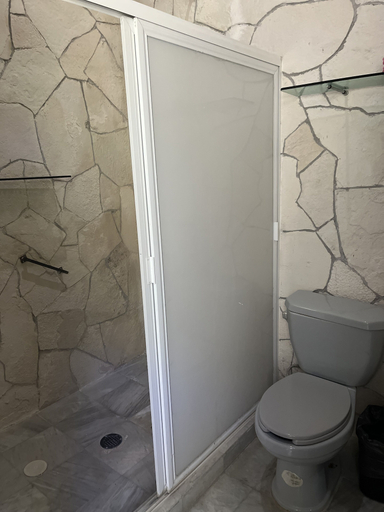 Bathroom 5, Rancho Agua Salada, Miacatlán