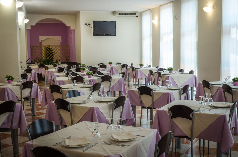Food & Drinks 5, Hotel Luna Blu, Ferrara