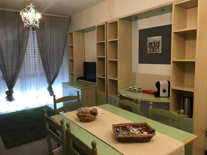 Others 5, Residence Viale Venezia, Verona
