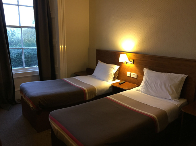 Bedroom 3, Edinburghhouse Hotel, Edinburgh