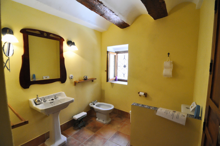 Bathroom 4, Casa del Riu, Alicante