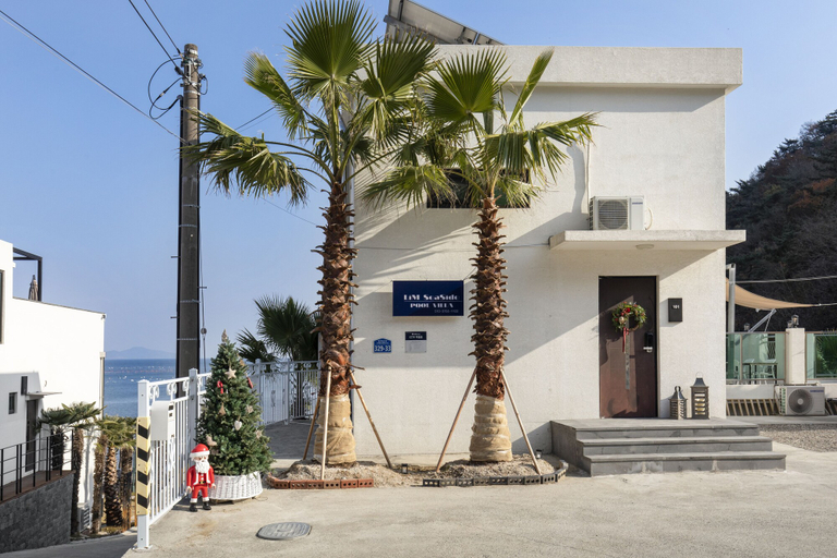 Exterior & Views 2, Lim Sea Side Poolvilla Pension, Namhae