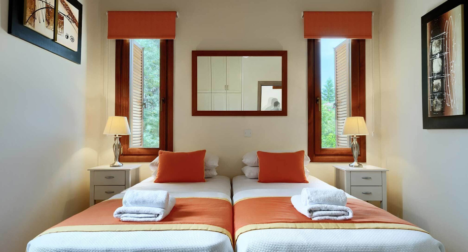 Bedroom 3, Villa 327 - Galinios