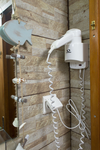 Bathroom 3, Mylos, Crete