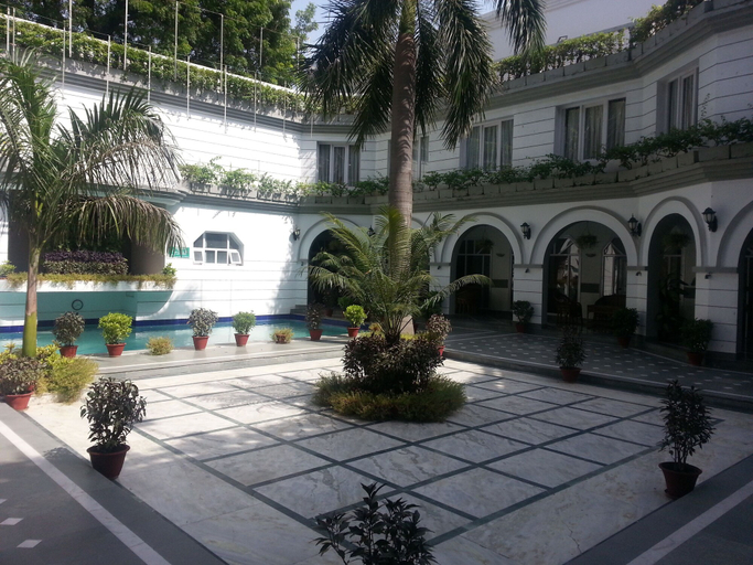 Exterior & Views 2, Grand Continental Hotel , Kaushambi