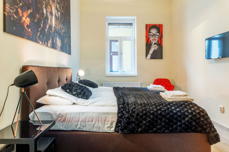 Bedroom 3, Kazinczy 11 Apartment, Budapesti