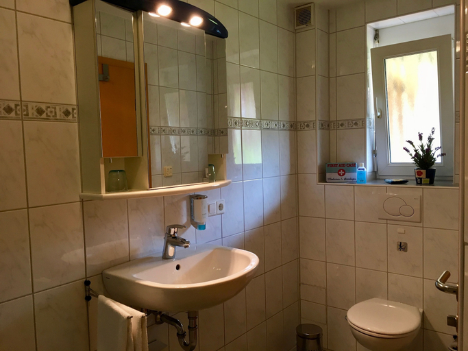 Bathroom 3, Apartment Casa del Monte, Rhein-Neckar-Kreis