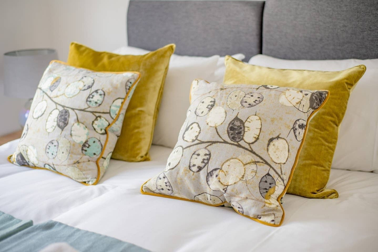 Bedroom 2, The City on your Doorstep, Cambridgeshire