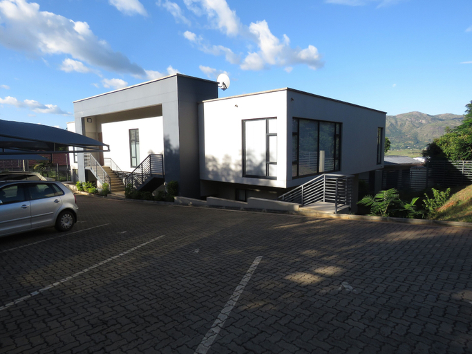 Exterior & Views, The Executive - Exclusive Self-Catering Apartments - Ezulwini, Lobamba