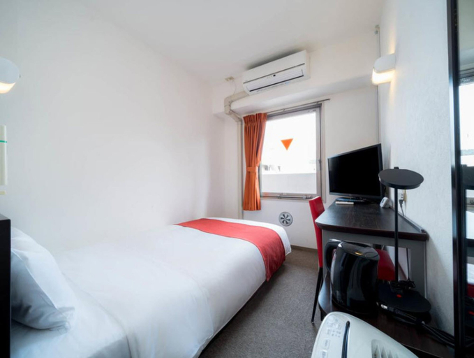 Bedroom 2, Super Hotel Inn Hakata, Fukuoka