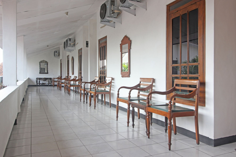 Food & Drinks, RedDoorz Plus @ Taman Siswa 3, Yogyakarta