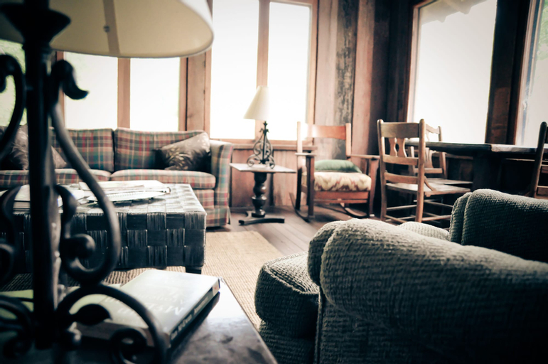 Bedroom 3, Wilderness Lodge, Reynolds