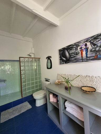 Bathroom 4, Villa Tonga Soa, Diana