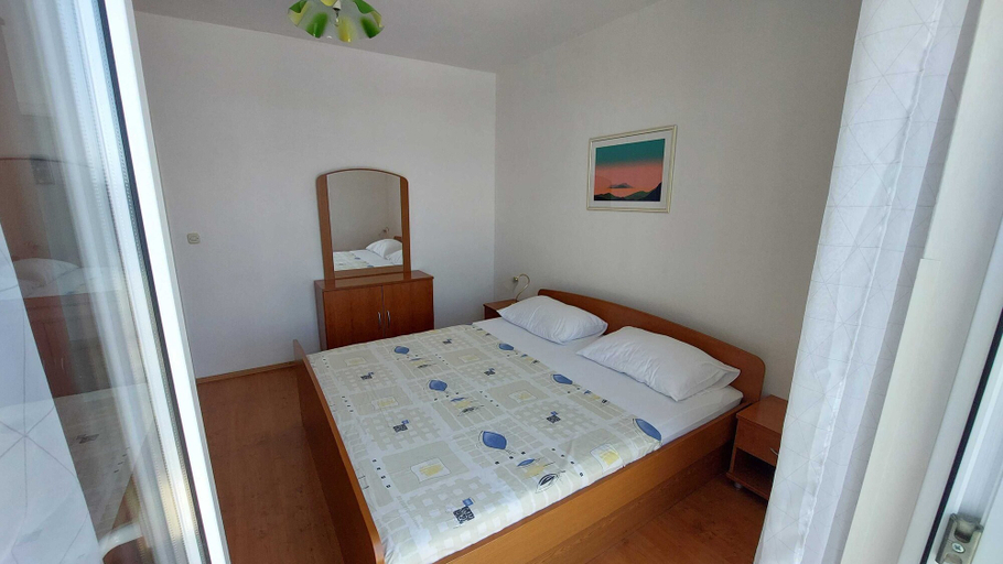 Bedroom 2, Apartments Matea, Pojezerje