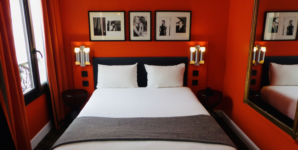 Hôtel Noir, Paris