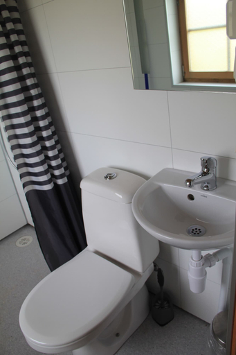 Bathroom 3, Guesthouse Nýpugarðar, Sveitarfélagið Hornafjörður