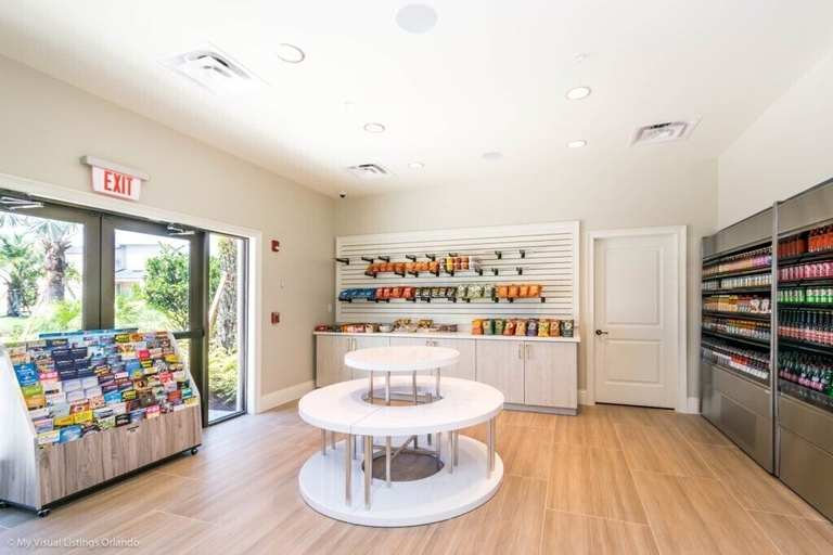 Food & Drinks 4, 1515carey, Osceola