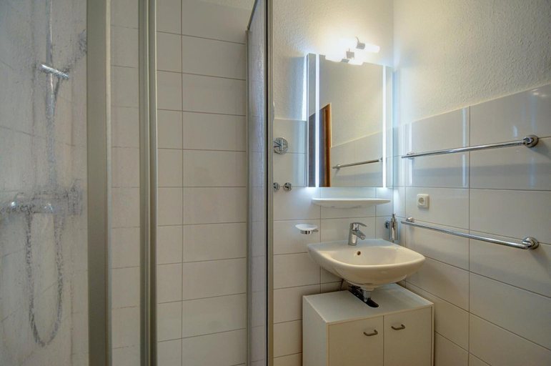 Bathroom 4, Hotel Sonneninsel Fehmarn, Ostholstein