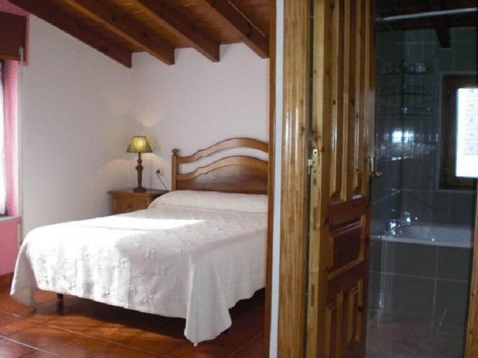 Bedroom 5, Casa Pancho, Asturias