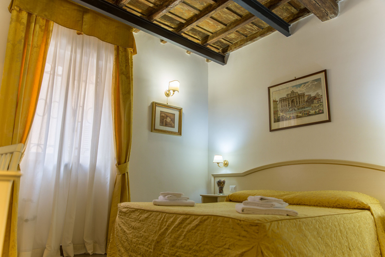 Bedroom 2, Best Suites Pantheon, Rome
