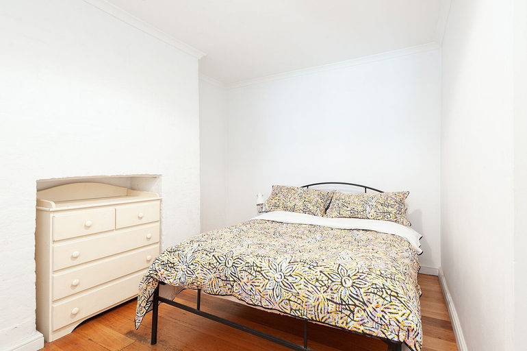 Bedroom 2, Charming Centrally Located 2 Bedroom Accommodation, Sydney