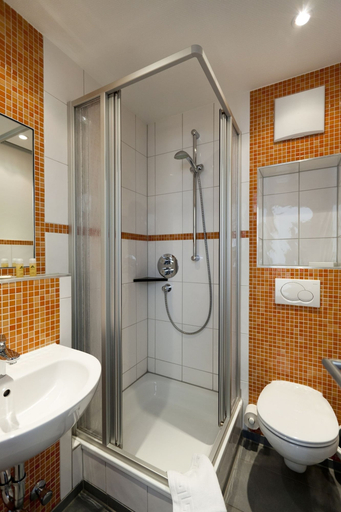 Bathroom 5, DJH City-Hostel Köln-Riehl, Köln