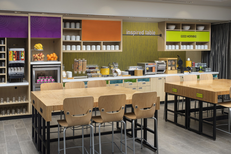 Food & Drinks 5, Home2 Suites by Hilton Clovis Fresno Airport, Fresno