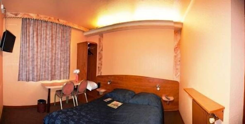 Bedroom 4, Résidence Molière, Hauts-de-Seine