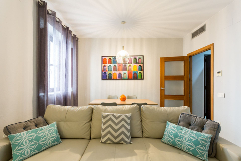 Others 5, Apartamento El Museo, Sevilla