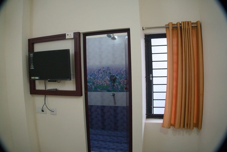 Bathroom 5, Hotel Sunrise, Kanniyakumari
