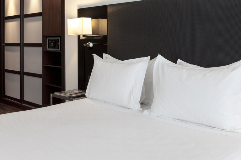 Bedroom 3, AC Hotel Palacio Universal by Marriott, Pontevedra